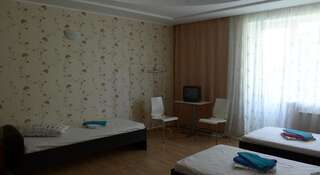Гостиница Guest House Zemlianichnaia Poliana Анапа Односпальная кровать в общем номере-2